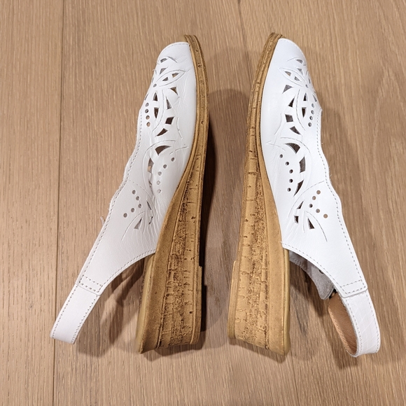 White Slingback Sandals - Picture 5 of 9